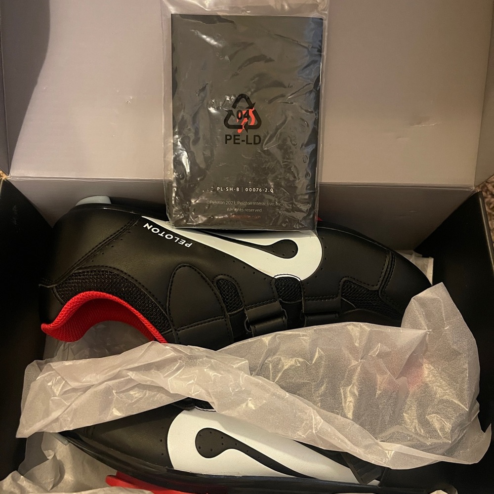 Peloton Black Cycling Shoes Size 8